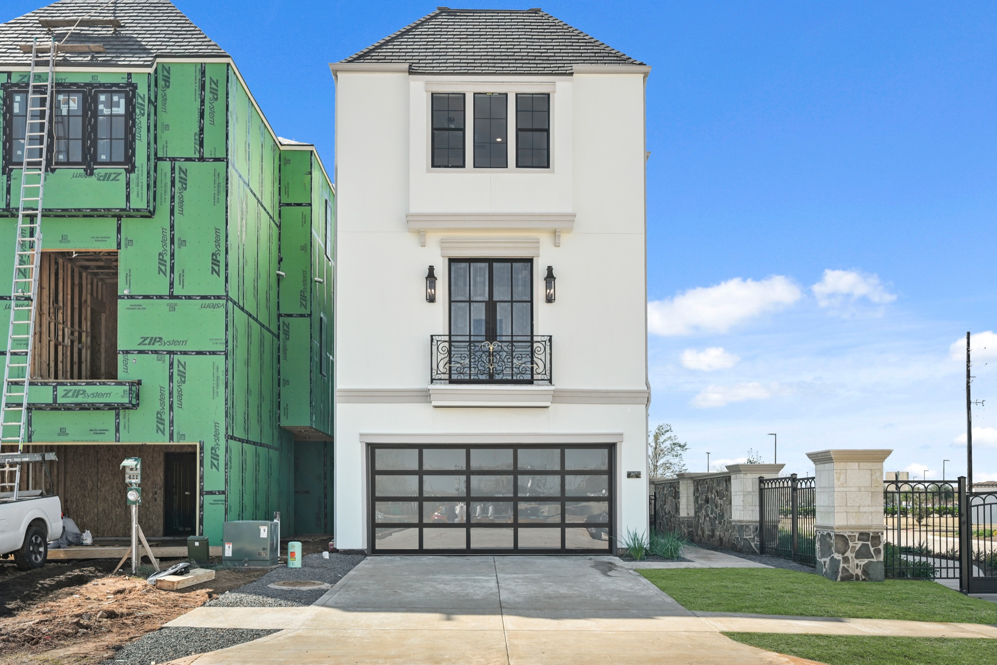 Flora plan exterior at Monet Estates, a Psalms Fine Homes residence on a 30-foot lot