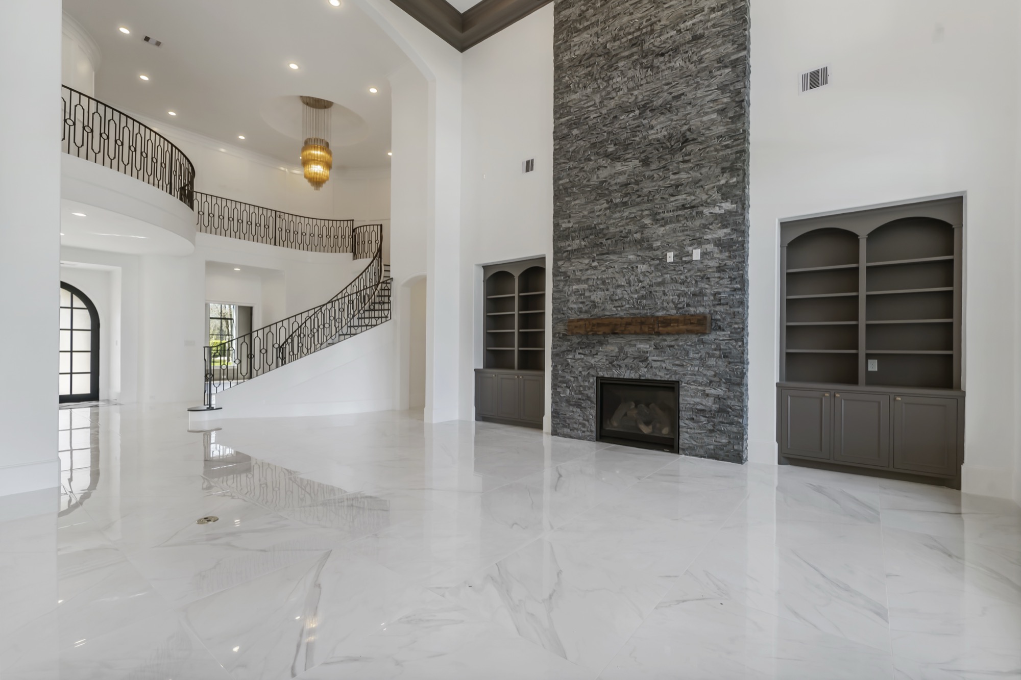 Expansive living room in a Psalms Fine Homes residence
