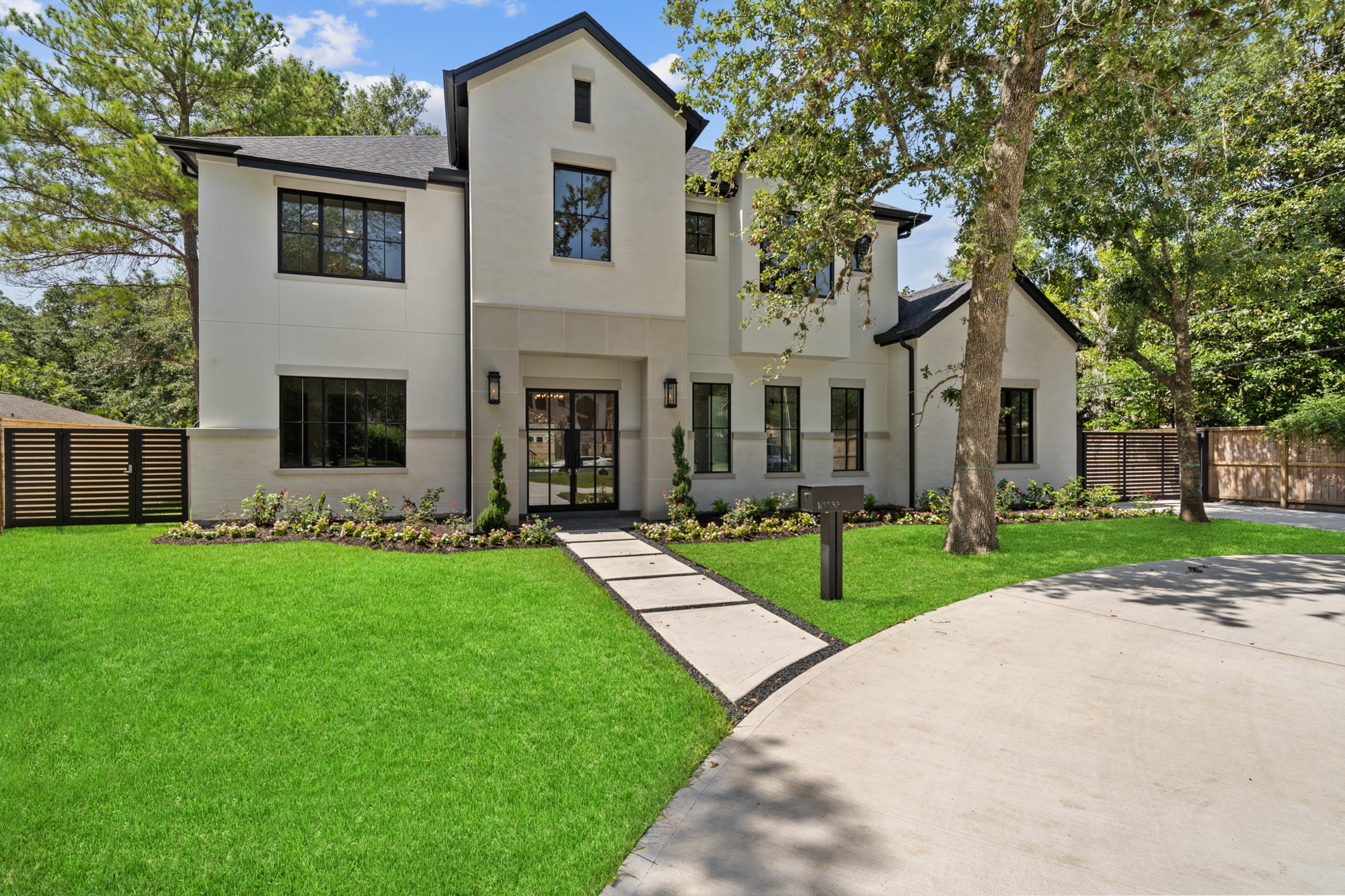 Aerial view of a custom Psalms Fine Homes residence in Memorial Villages